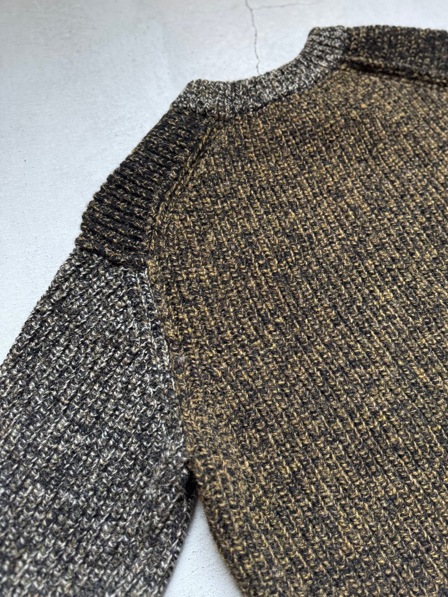 25AW slopeslow - crew neck sweater