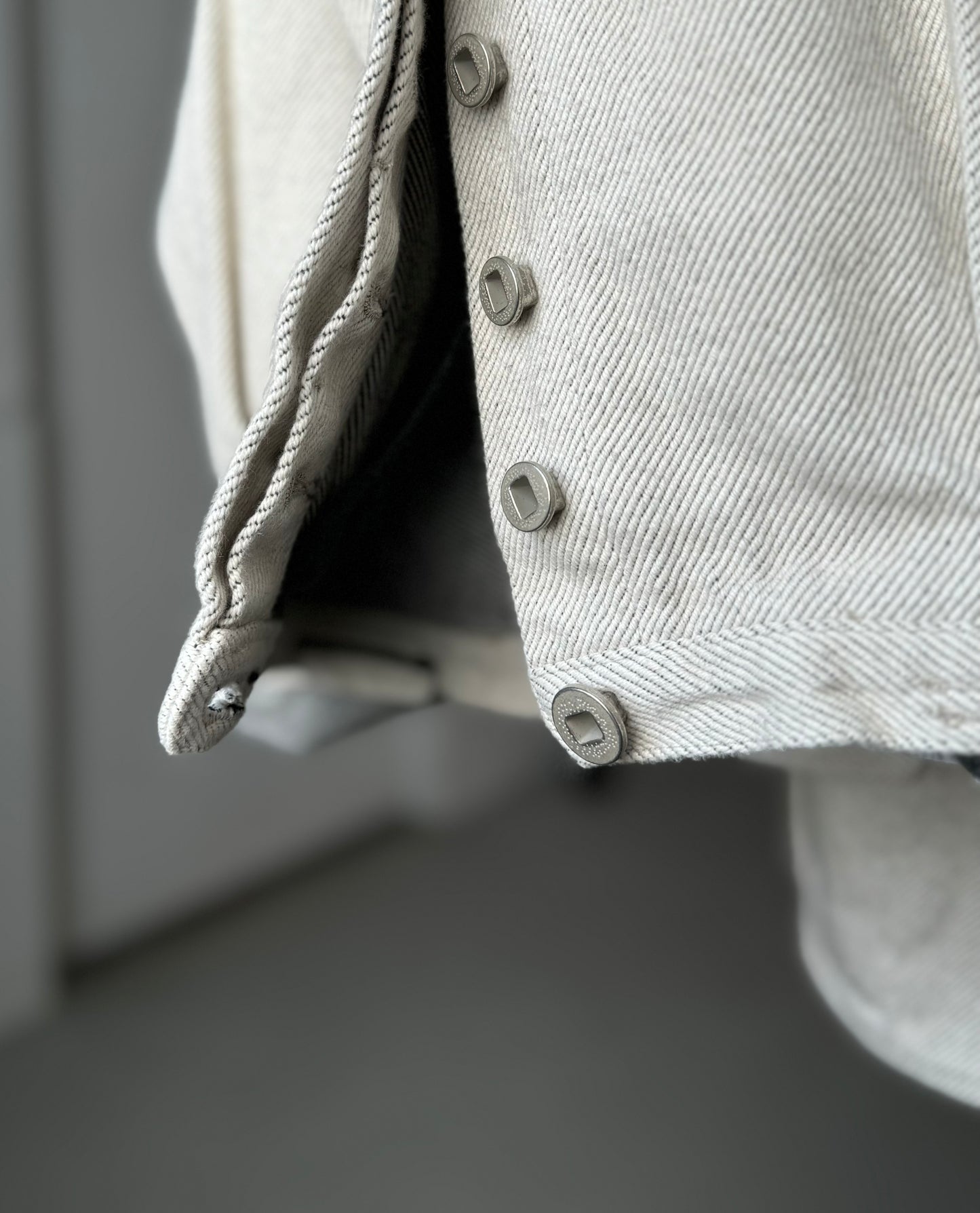 Motiv Mfg /モチーフ マニファクチャリング / "Pleat denim Trousers"