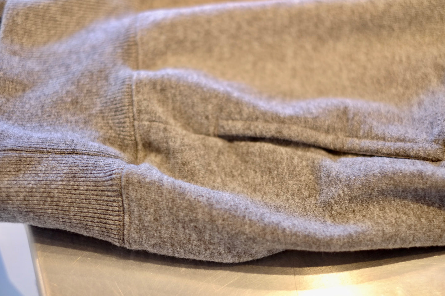 slopeslow / スロープスロー "turtle neck sweater”