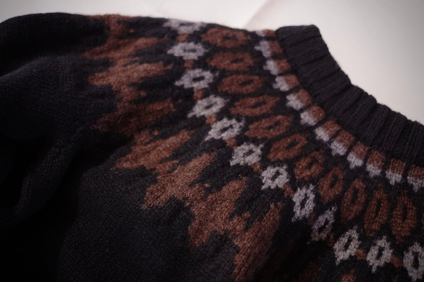 slopeslow / スロープスロー "Lopi sweater zip jacket”