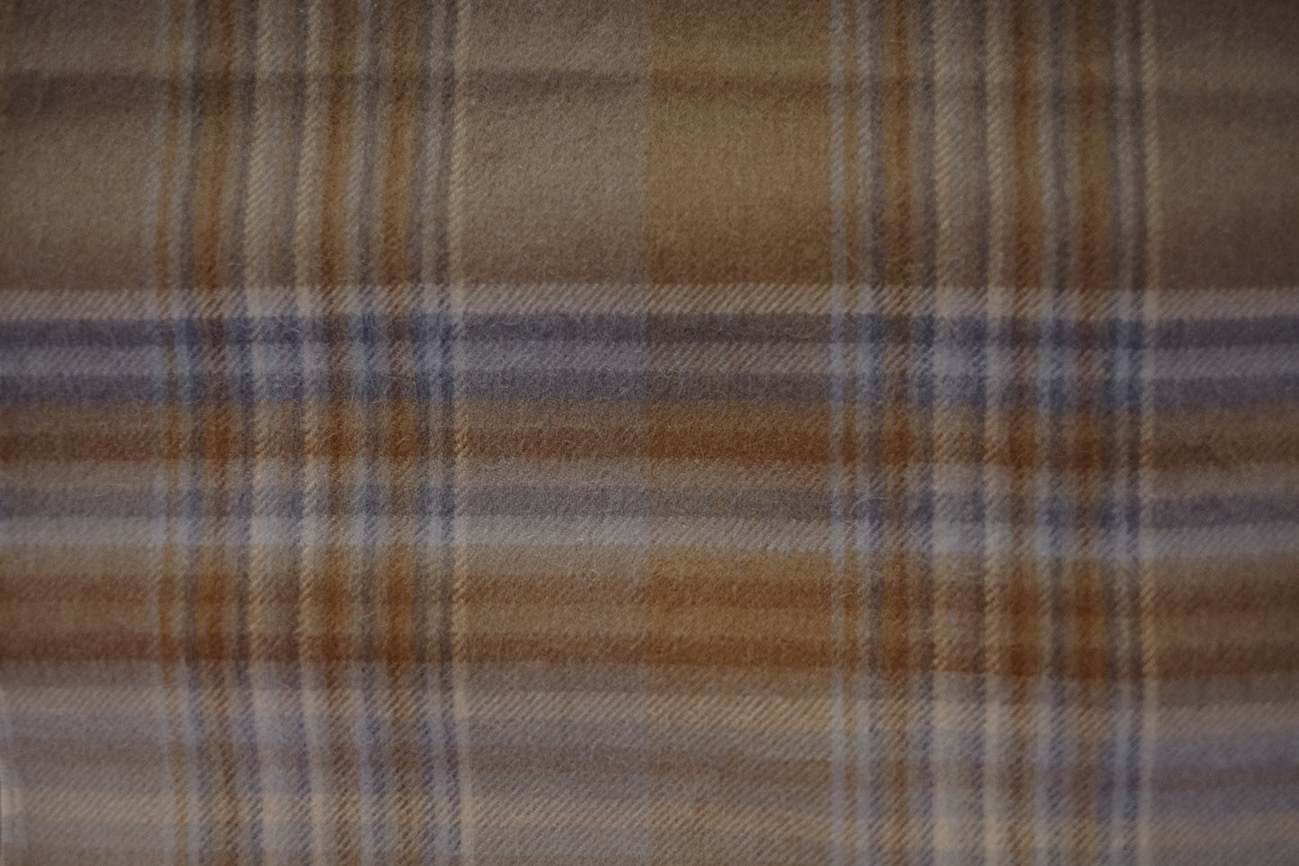 The Inoue Brothers / イノウエブラザーズ "Brushed Scarf Check"
