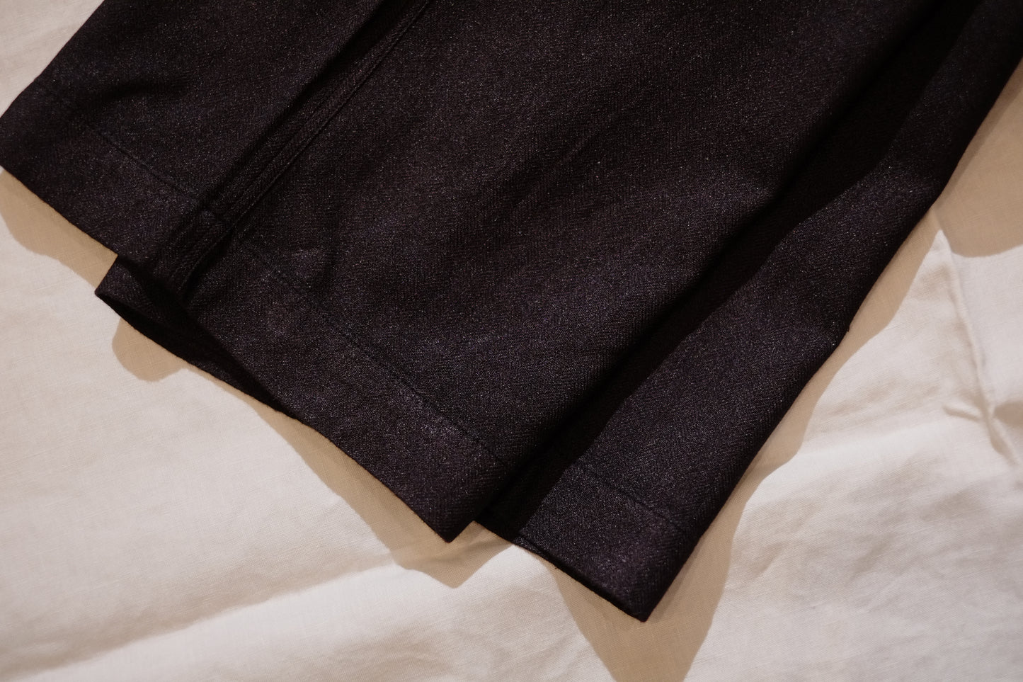 Motiv Mfg /モチーフ マニファクチャリング "Oblique Trousers”