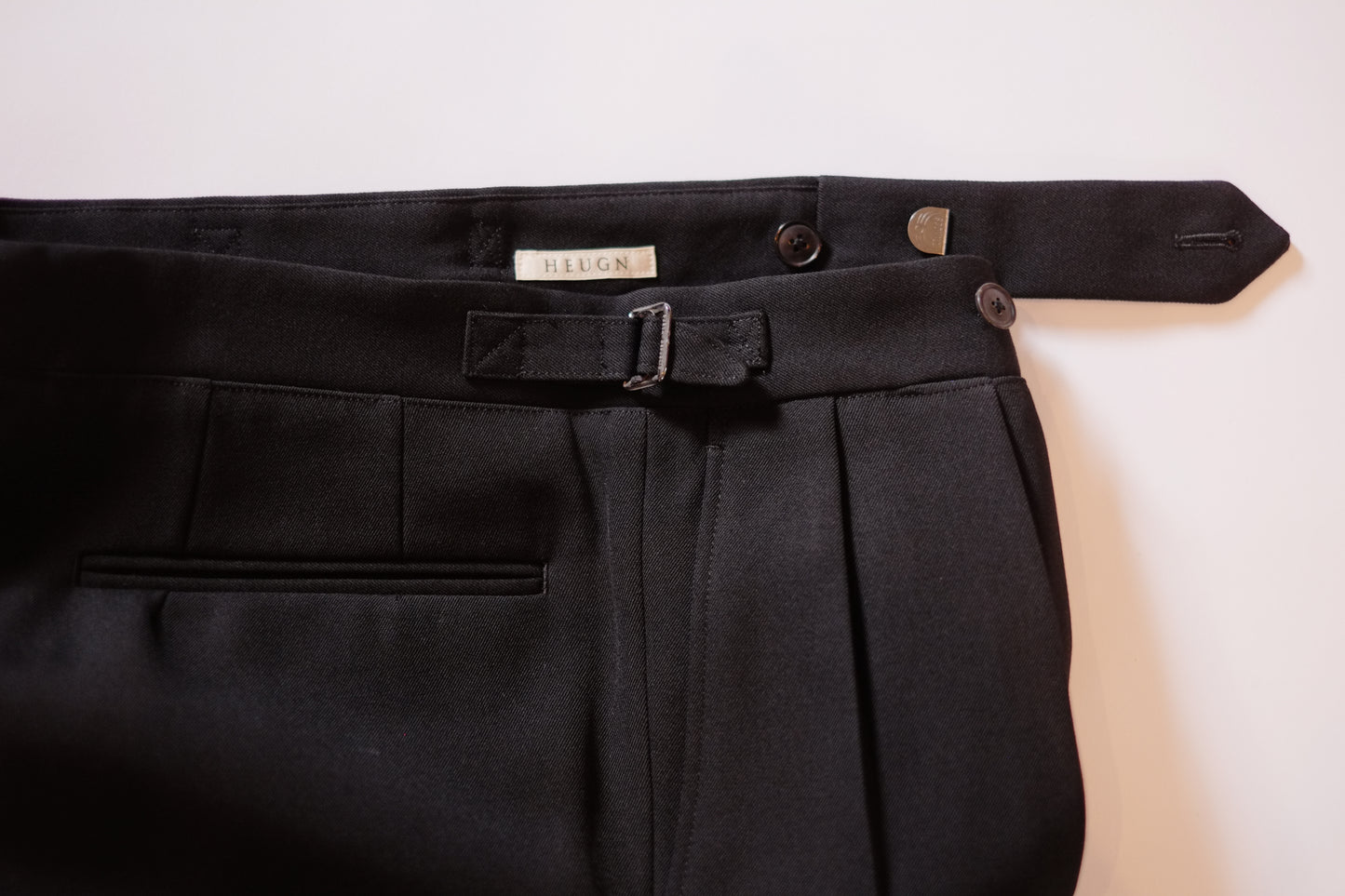 HEUGN / ユーゲン "Aaron Tapperd 2p Gaba / TROUSERS066"