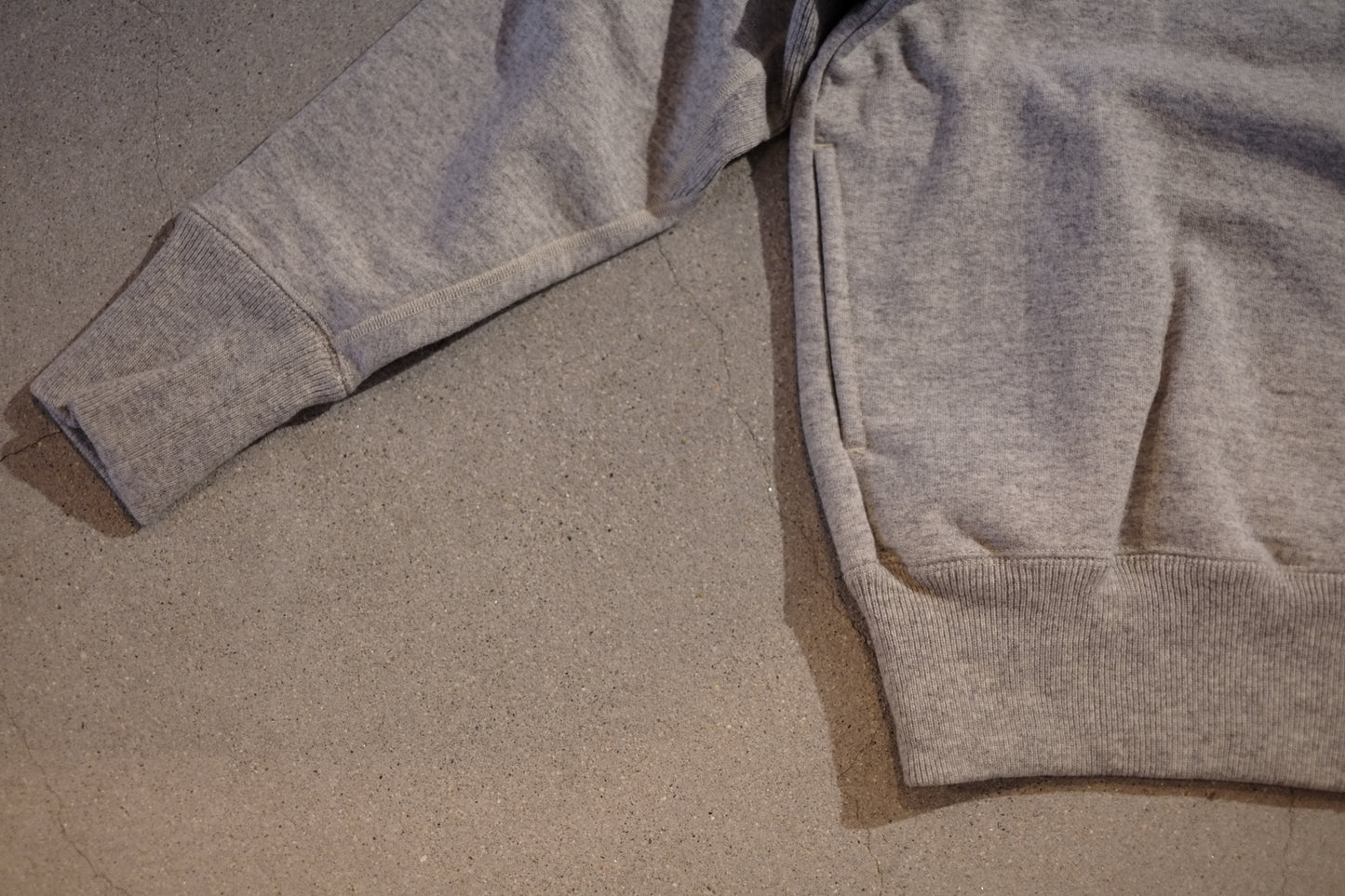 slopeslow / スロープスロー "turtle neck sweatshirt”