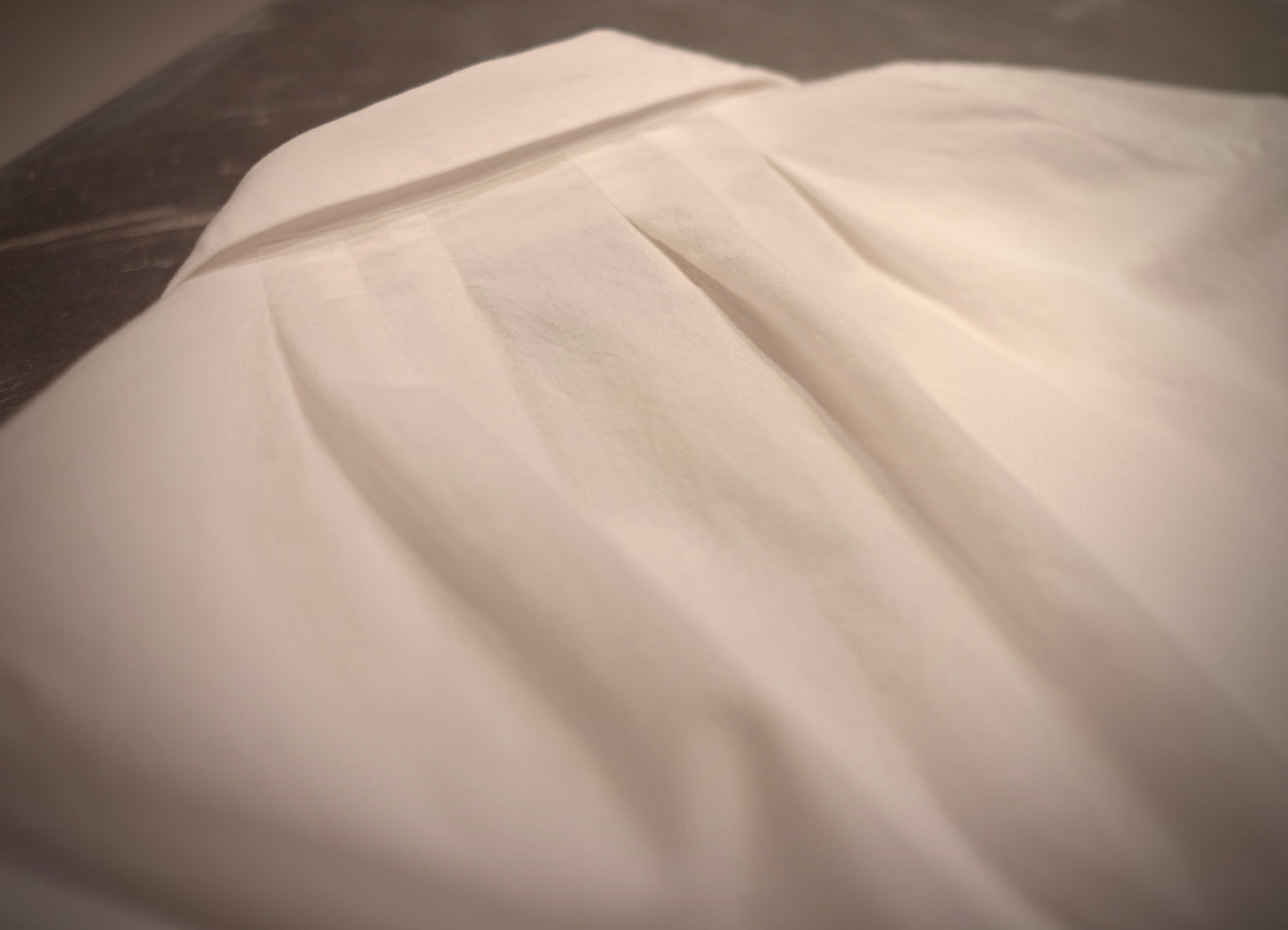 25SS SARTO / サルト “TUCKED SLEEVE EMBROIDERY BLOUSE”