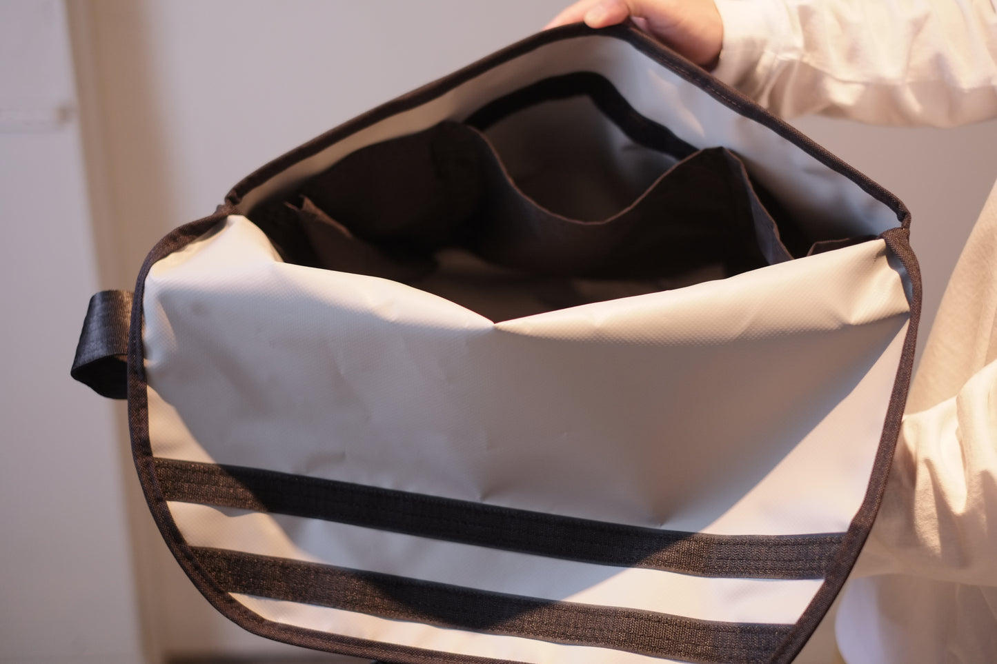 ZODIAC BAGGAGE - EX Sling Bag