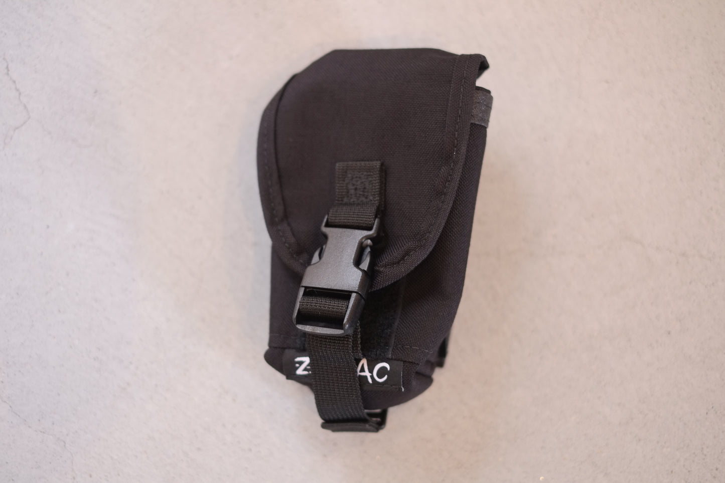 ZODIAC BAGGAGE / ゾディアック バゲージ "Cell Phone Holster"