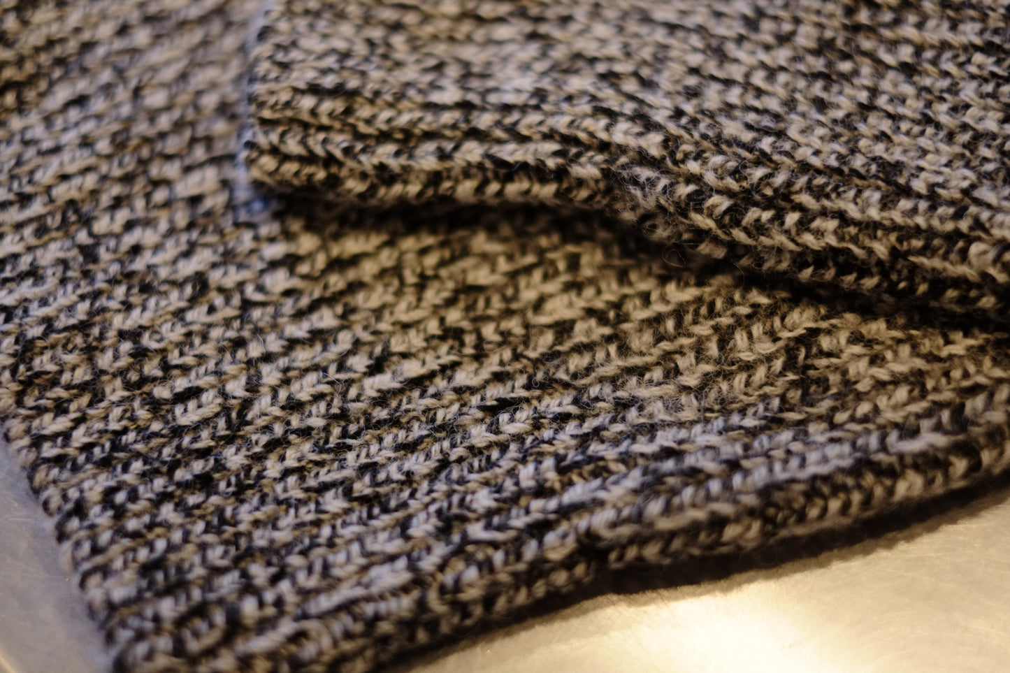 slopeslow / スロープスロー "turtle neck sweater"
