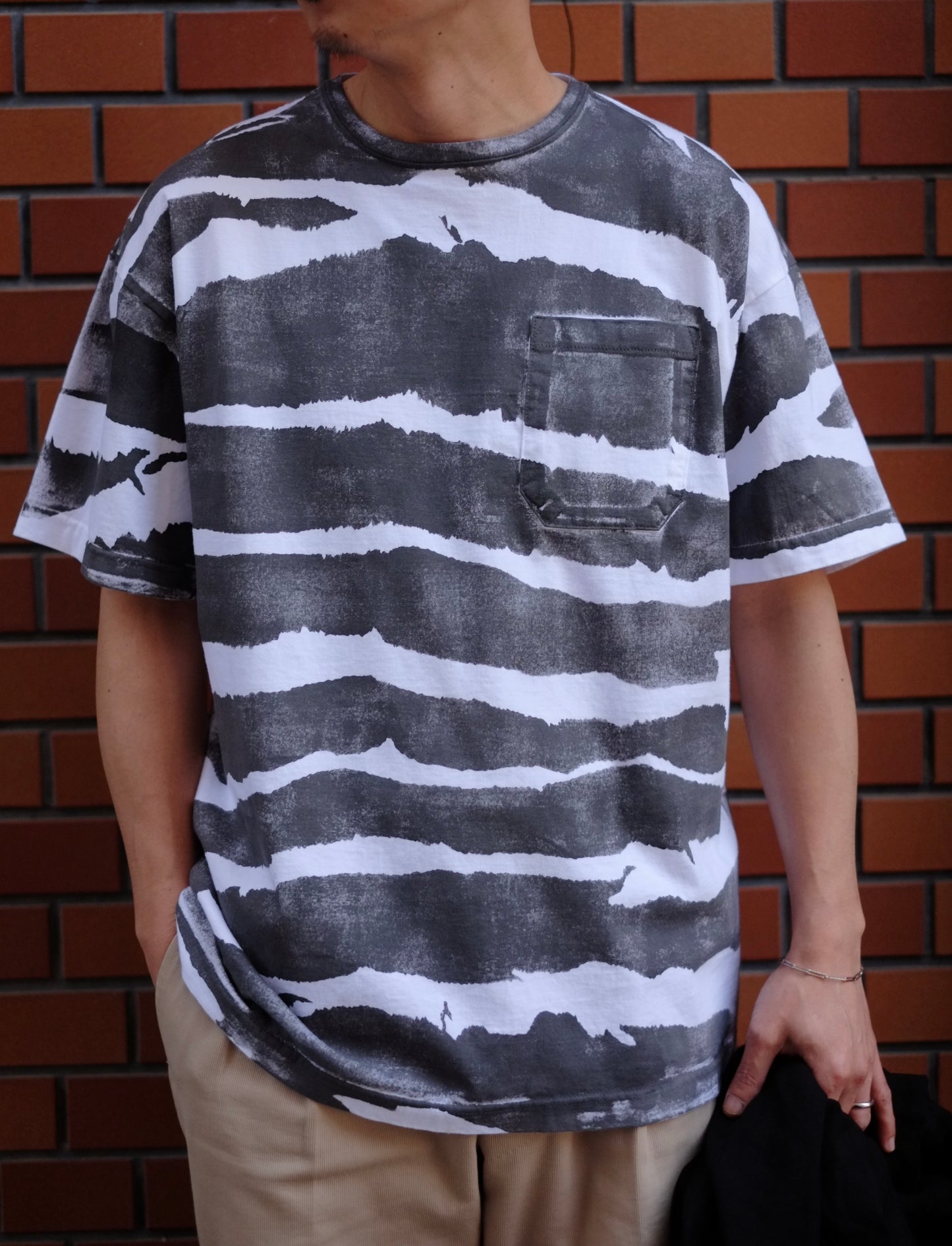SASSAFRAS / ササフラス "Sludge Border T 1/2"