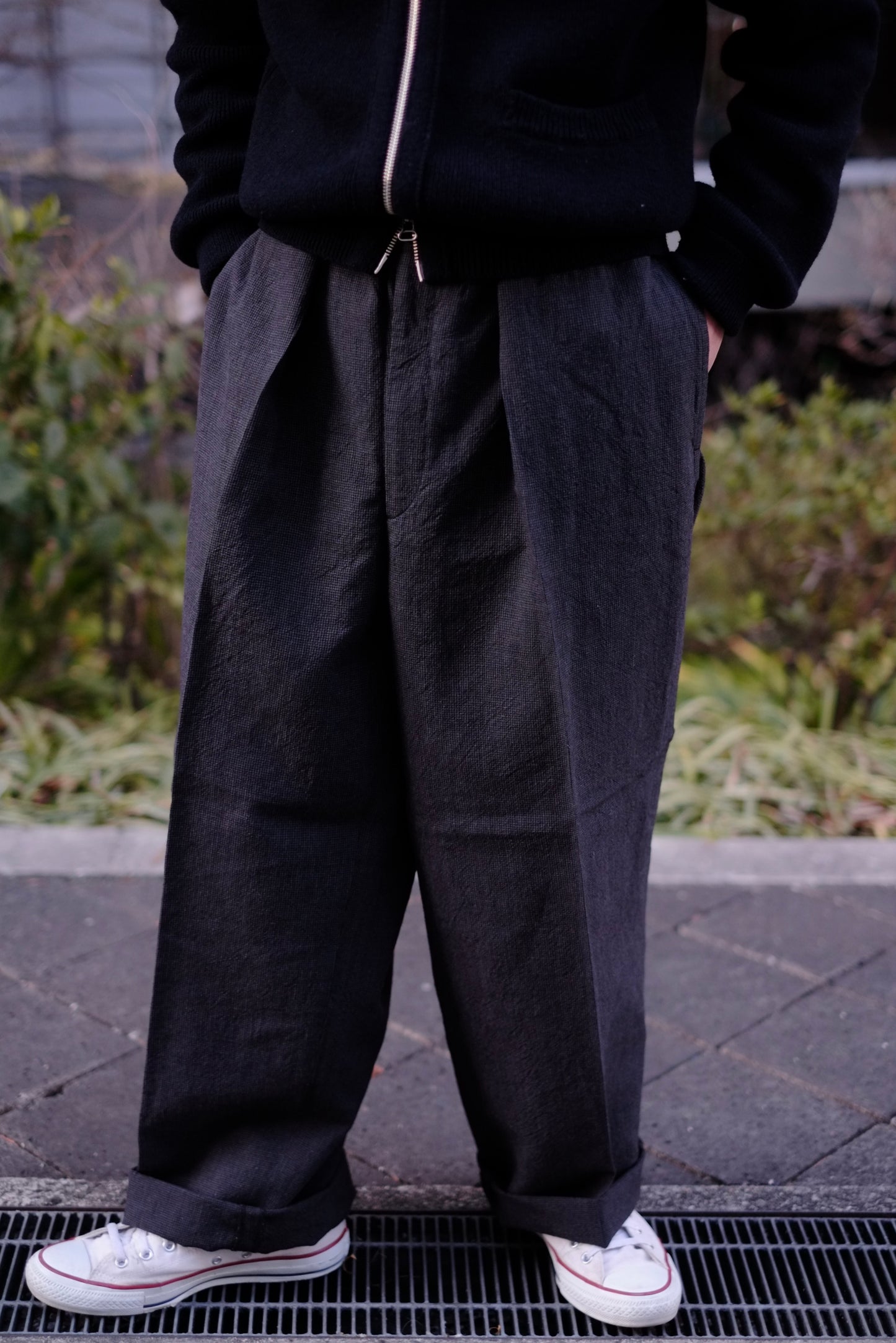 25SS Motiv mfg / モチーフマニュファクチャリング "Free Pleats Trousers"
