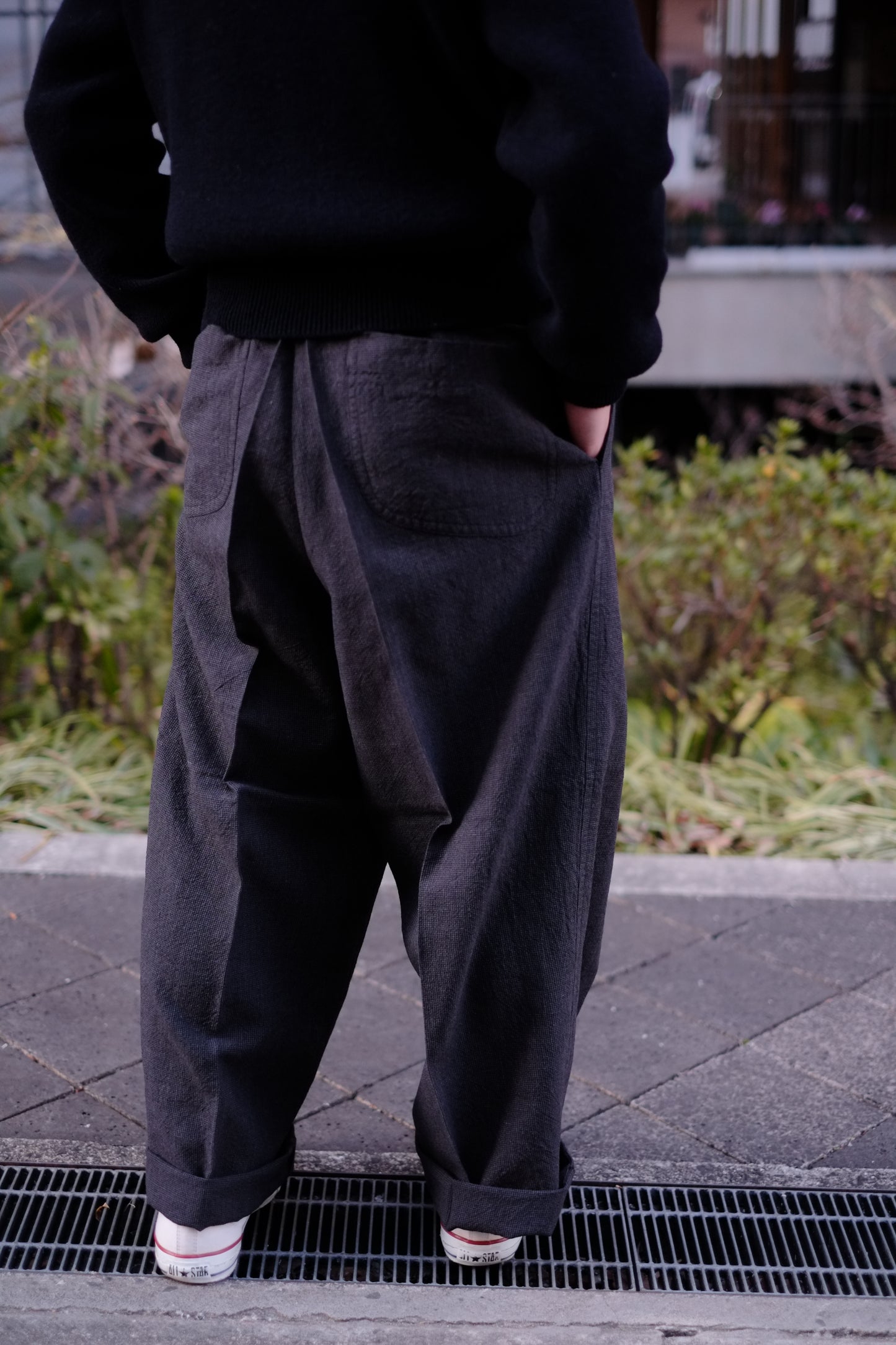 25SS Motiv mfg / モチーフマニュファクチャリング "Free Pleats Trousers"