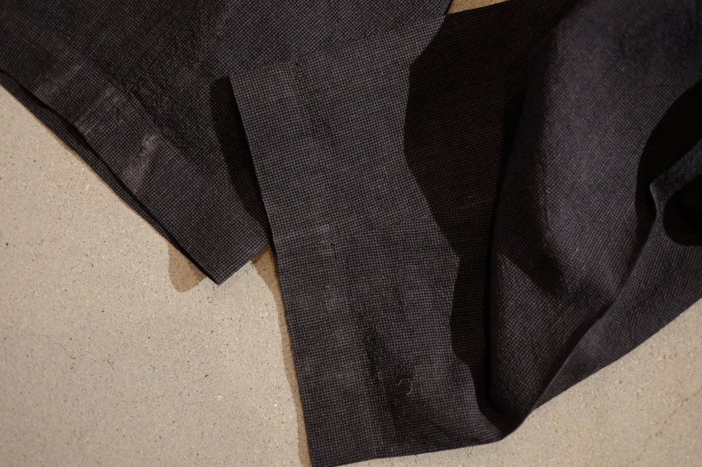 25SS Motiv mfg / モチーフマニュファクチャリング "Free Pleats Trousers"