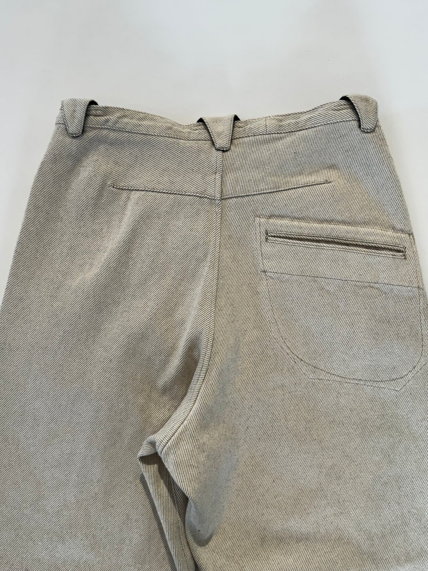 Motiv Mfg /モチーフ マニファクチャリング / "Pleat denim Trousers"