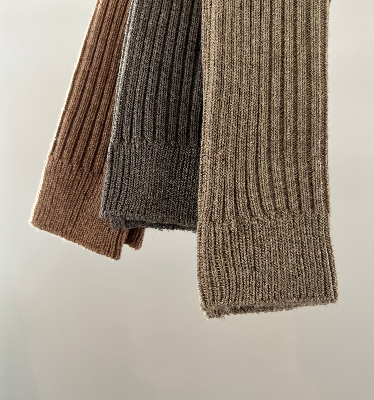 yahae / ヤハエ "ORGANIC COTTON BLENDED YAK RIBBED SOCKS"