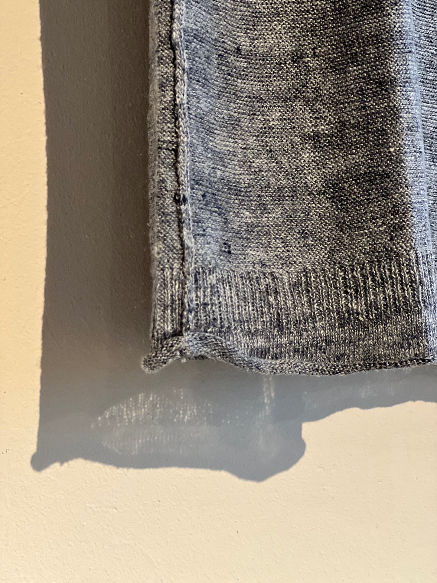Motiv Mfg /モチーフ マニファクチャリング/ "Fully Fashined Linen Knit Tee"