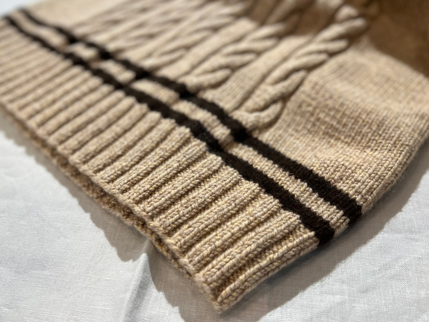 slopeslow / スロープスロー "cricket sweater hand knitting”