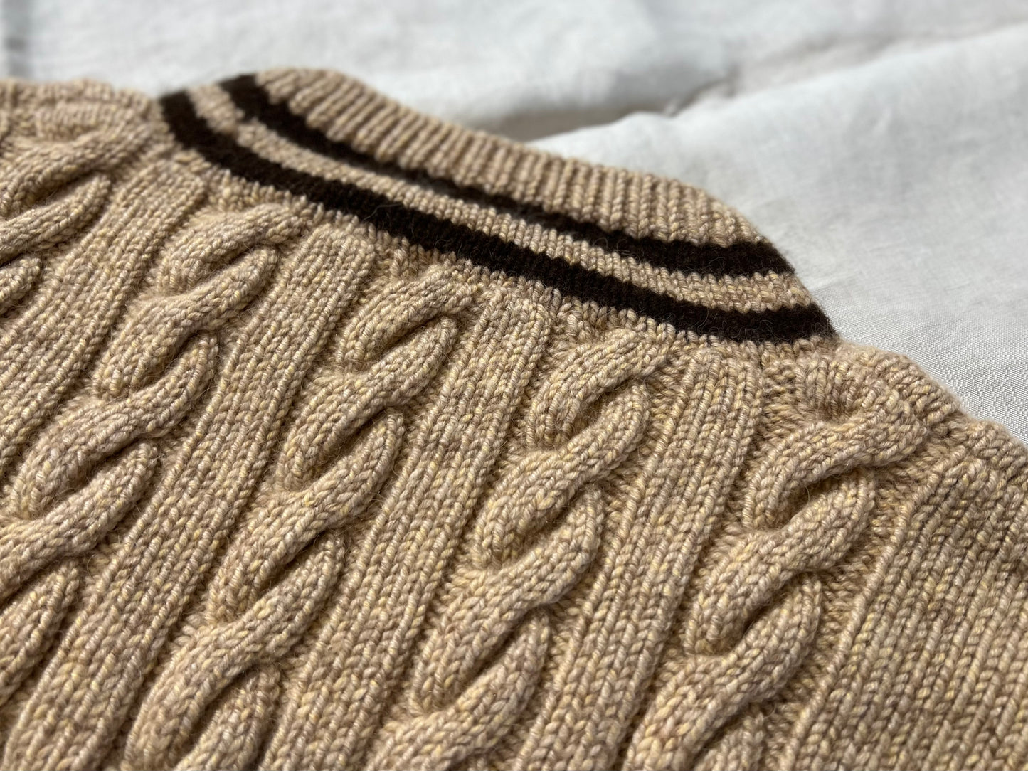 slopeslow / スロープスロー "cricket sweater hand knitting”
