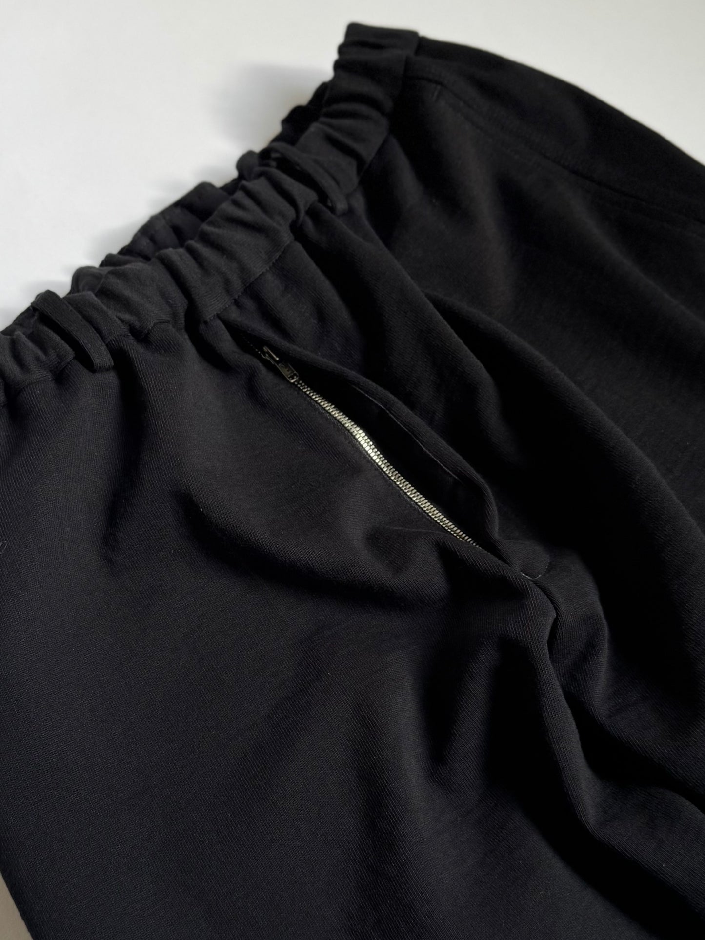 COLLECTION 003 WONDER ROOM ESSE - The Step