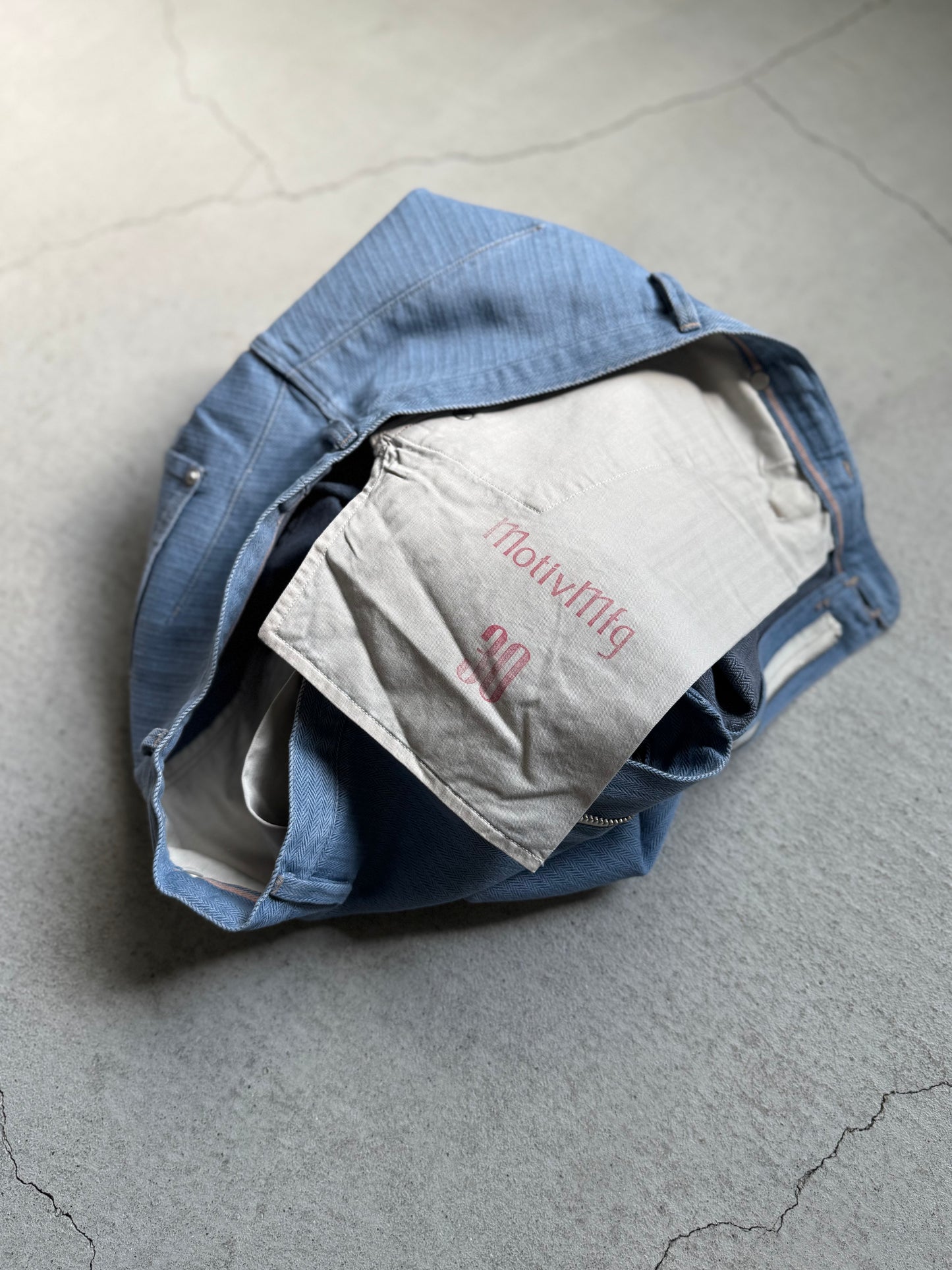 Motiv mfg - Uni Denim
