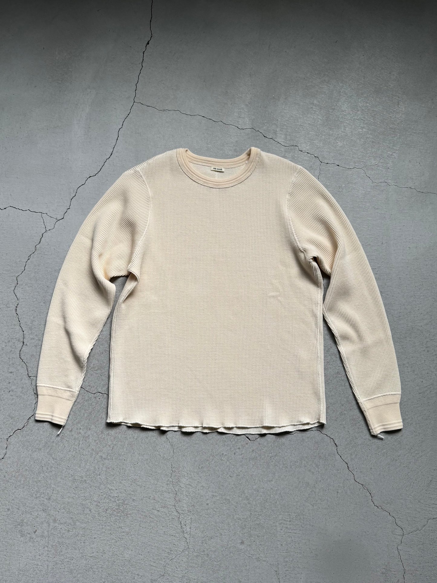 COLLECTION 003 WONDER ROOM ESSE - The Waffle