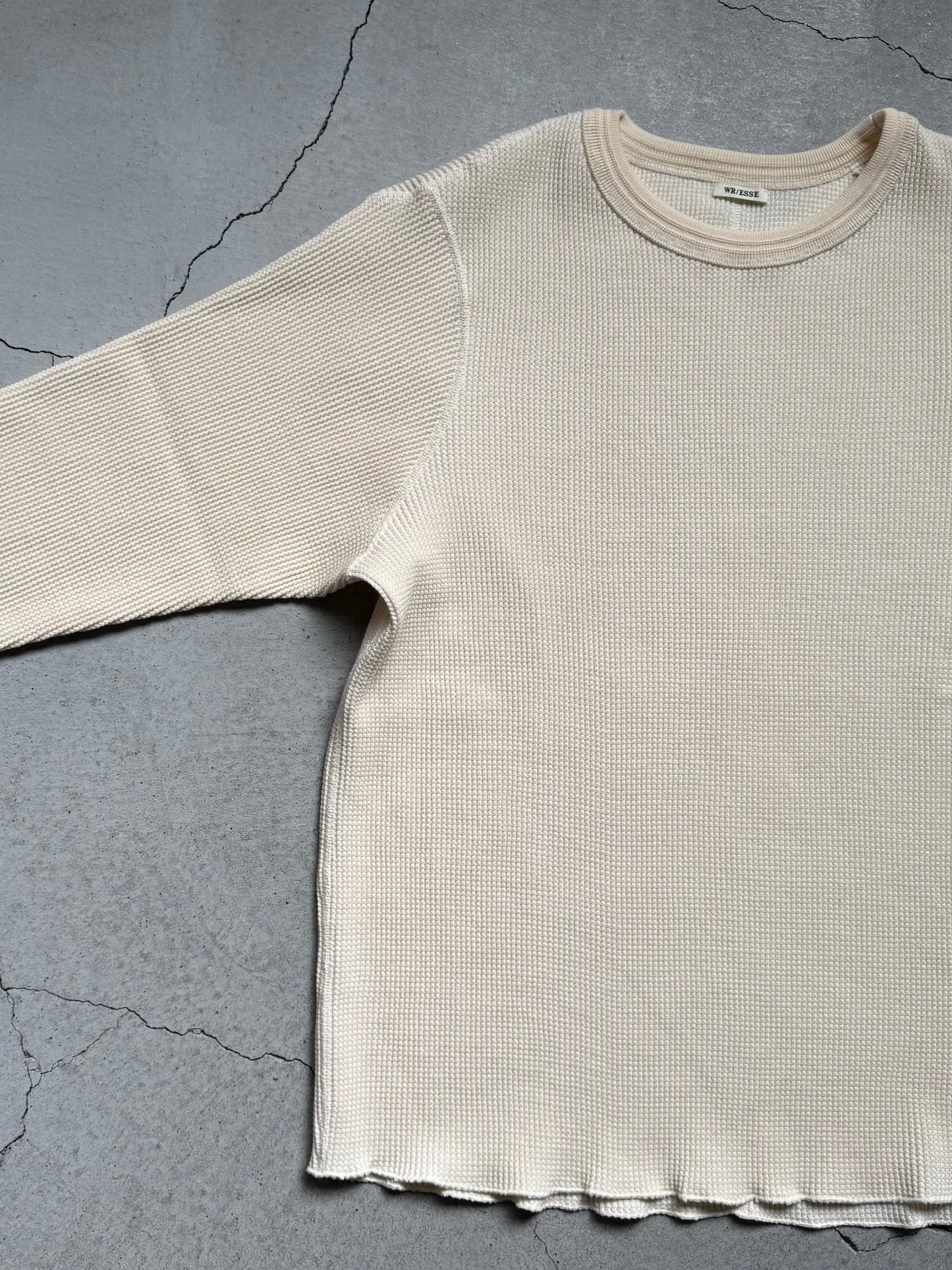 COLLECTION 003 WONDER ROOM ESSE - The Waffle