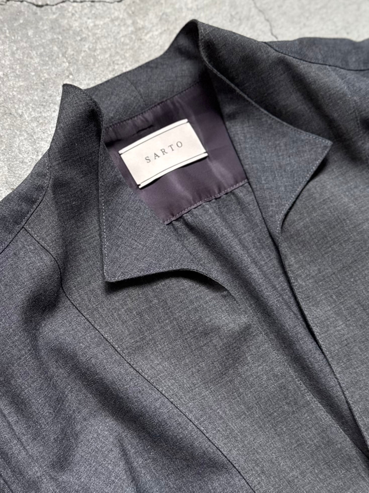 SARTO - HIGH TWIST WOOL WING COLLAR SHIRT
