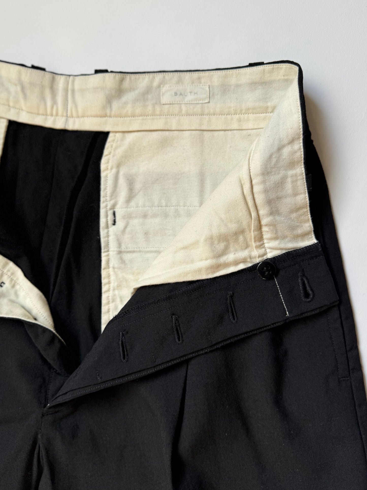 BAUTH - WOOL 2TUCK TROUSERS