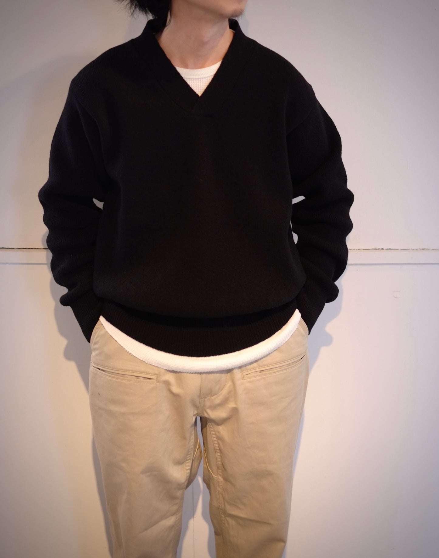 24AW slopeslow / スロープスロー "Cross V neck sweater"