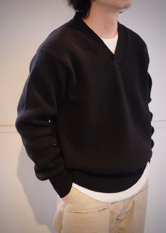 24AW slopeslow / スロープスロー "Cross V neck sweater"