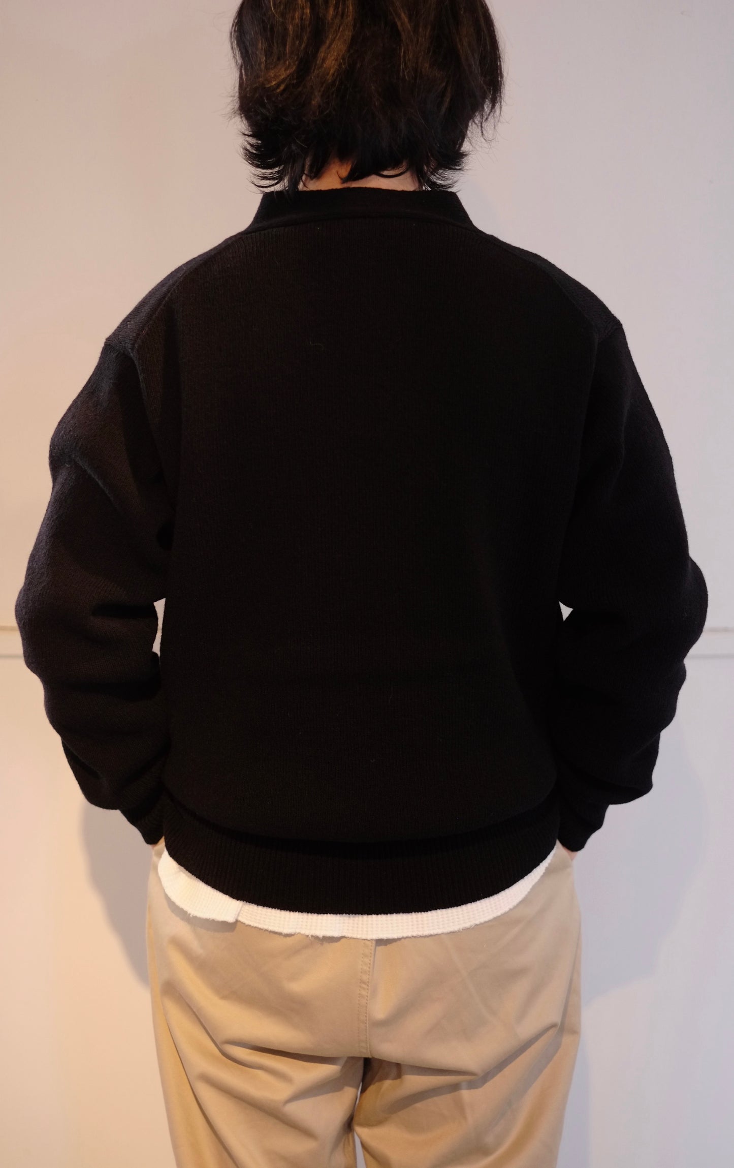 24AW slopeslow / スロープスロー "Cross V neck sweater"