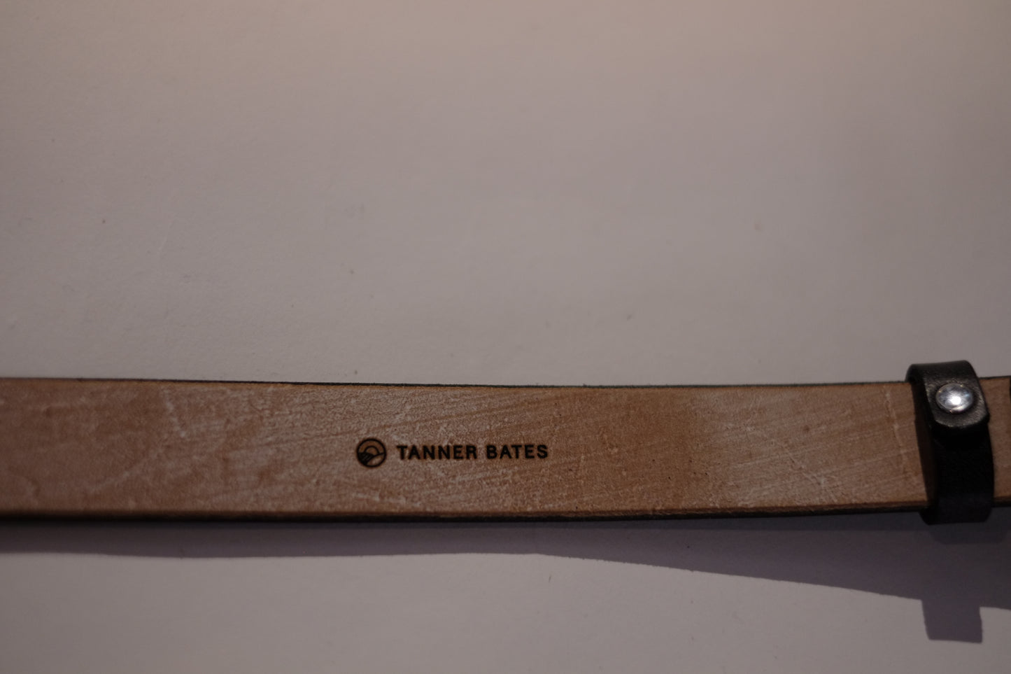 TANNER BATES タナーベイツ - オークバークレザーベルト