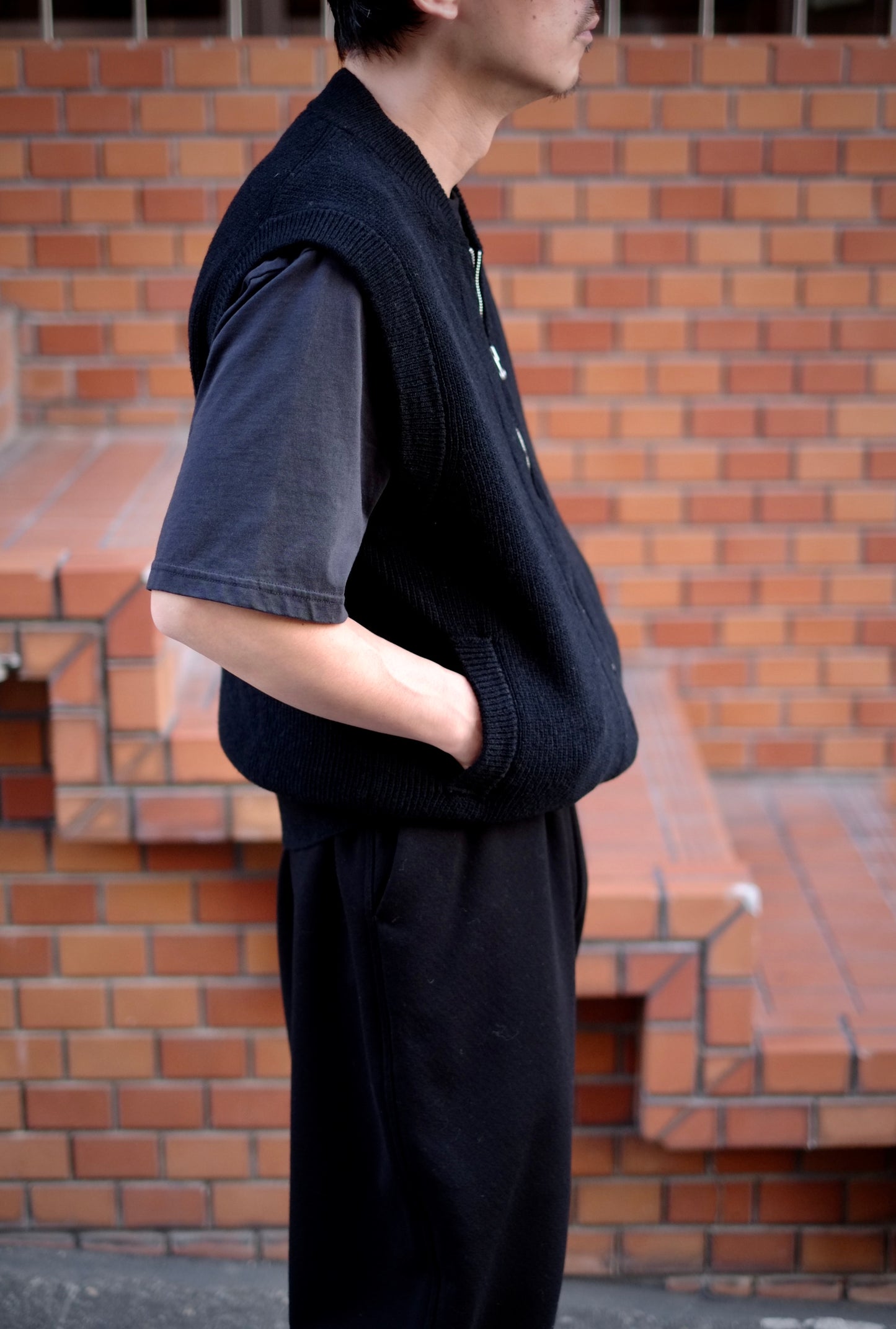 25AW slopeslow - zip front vest