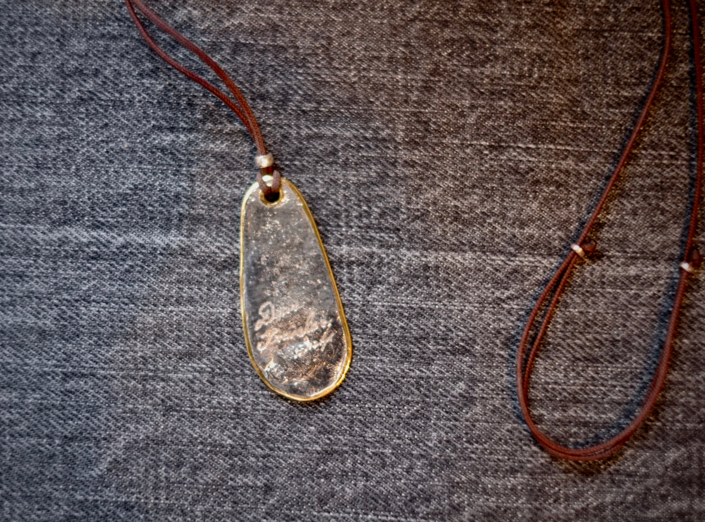 Taupe D motoike - Island Cord Necklace "Oval"