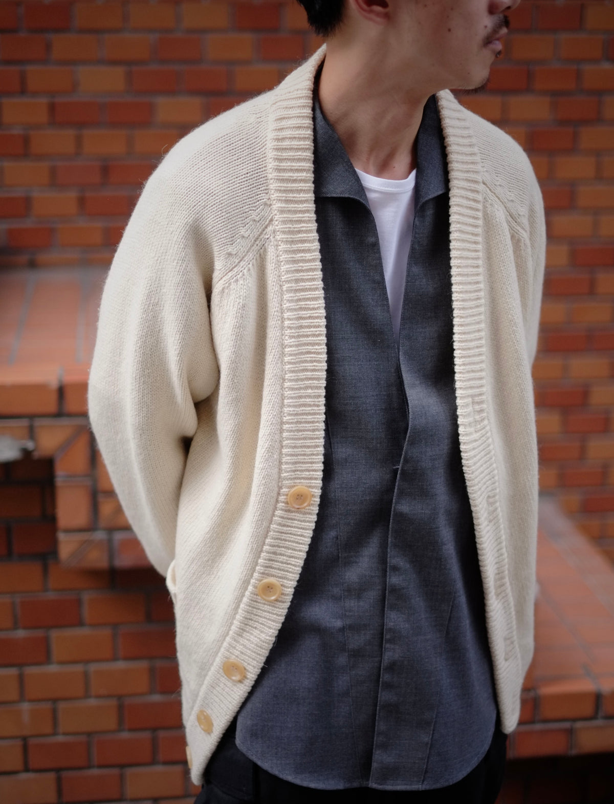 SARTO - HIGH TWIST WOOL WING COLLAR SHIRT