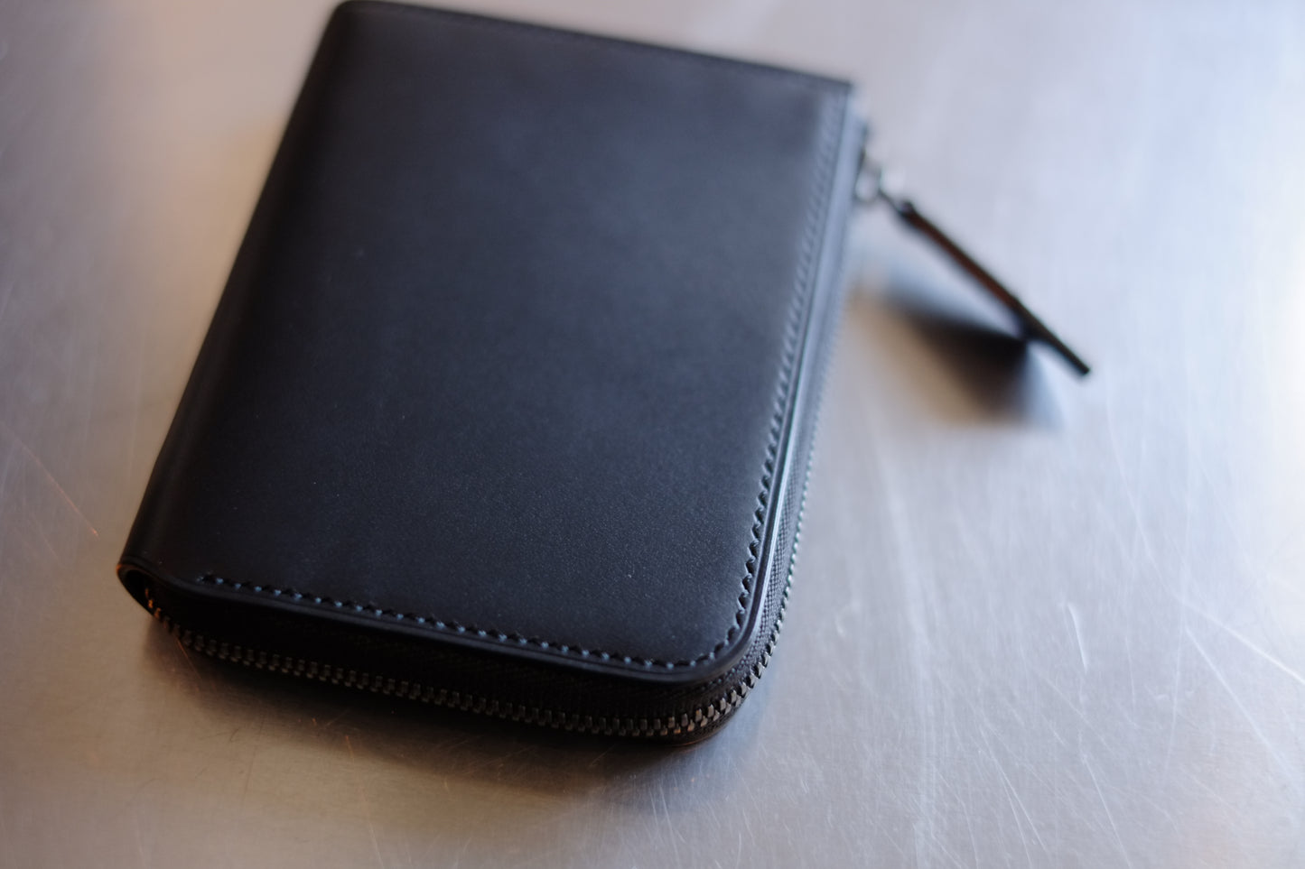 Crevaleathco / クレバレスコ  L ZIPマルチウオレット"B"