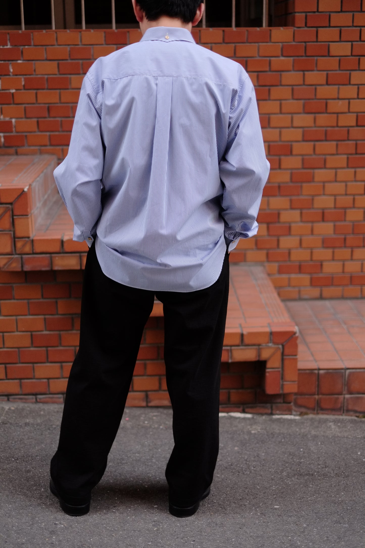 COLLECTION 003 WONDER ROOM ESSE - The Step