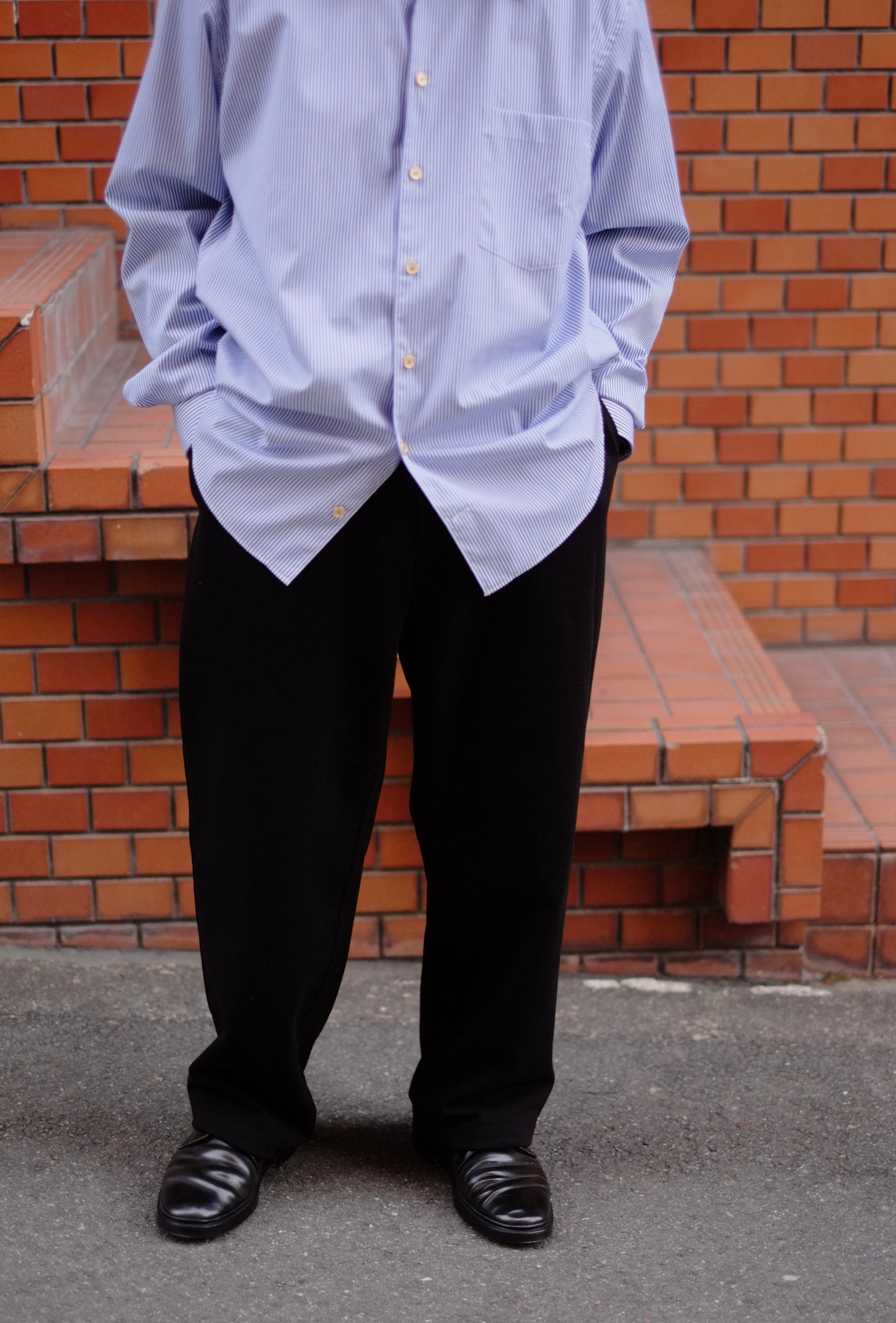 COLLECTION 003 WONDER ROOM ESSE - The Step