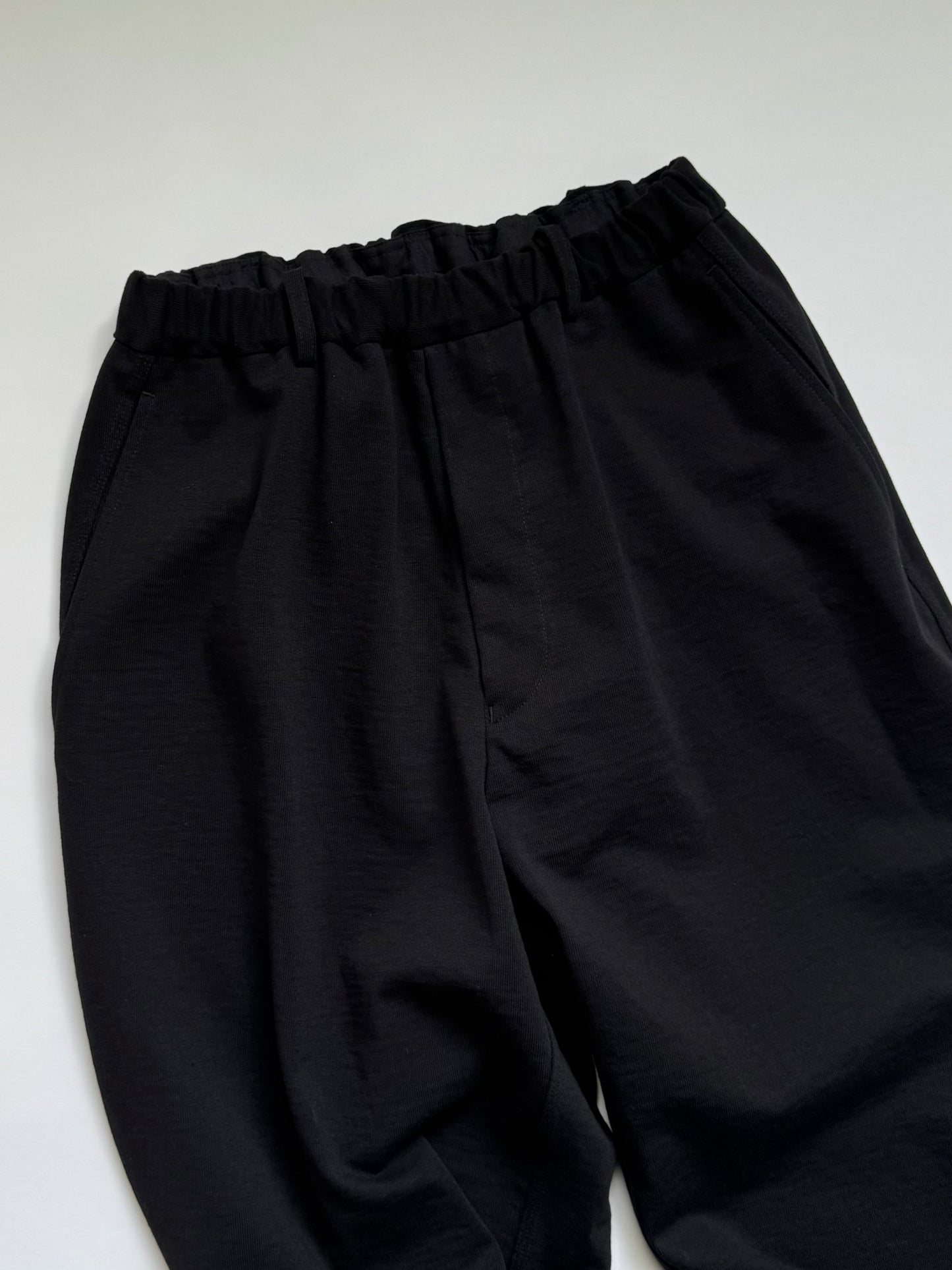 COLLECTION 003 WONDER ROOM ESSE - The Step