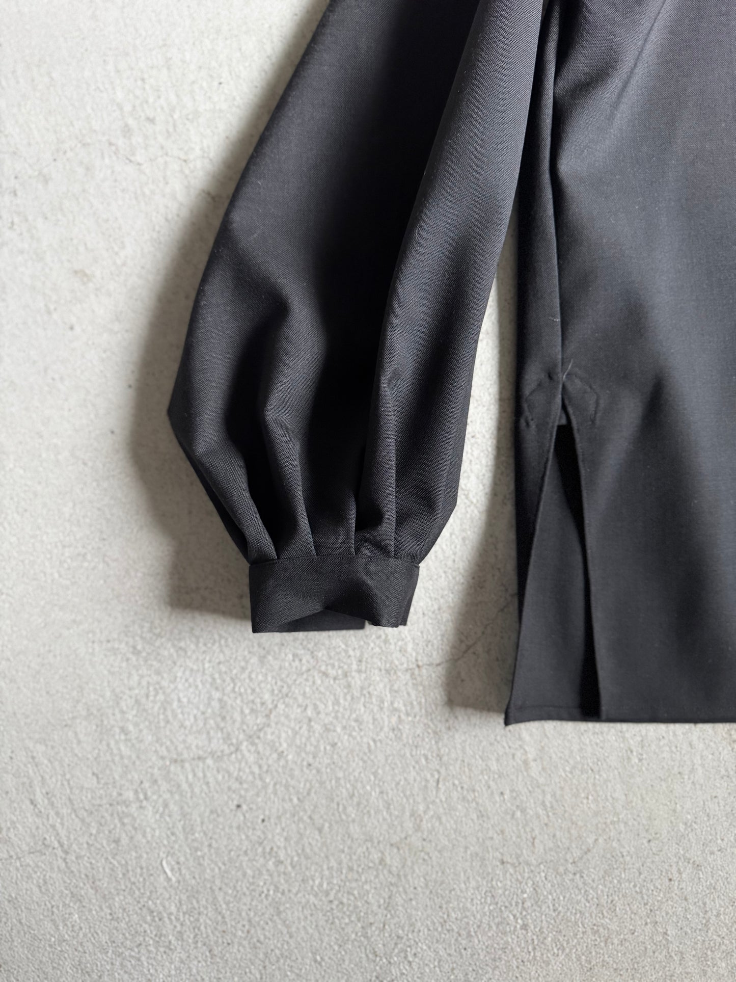 25AW SARTO - TUCKED SKIPPER