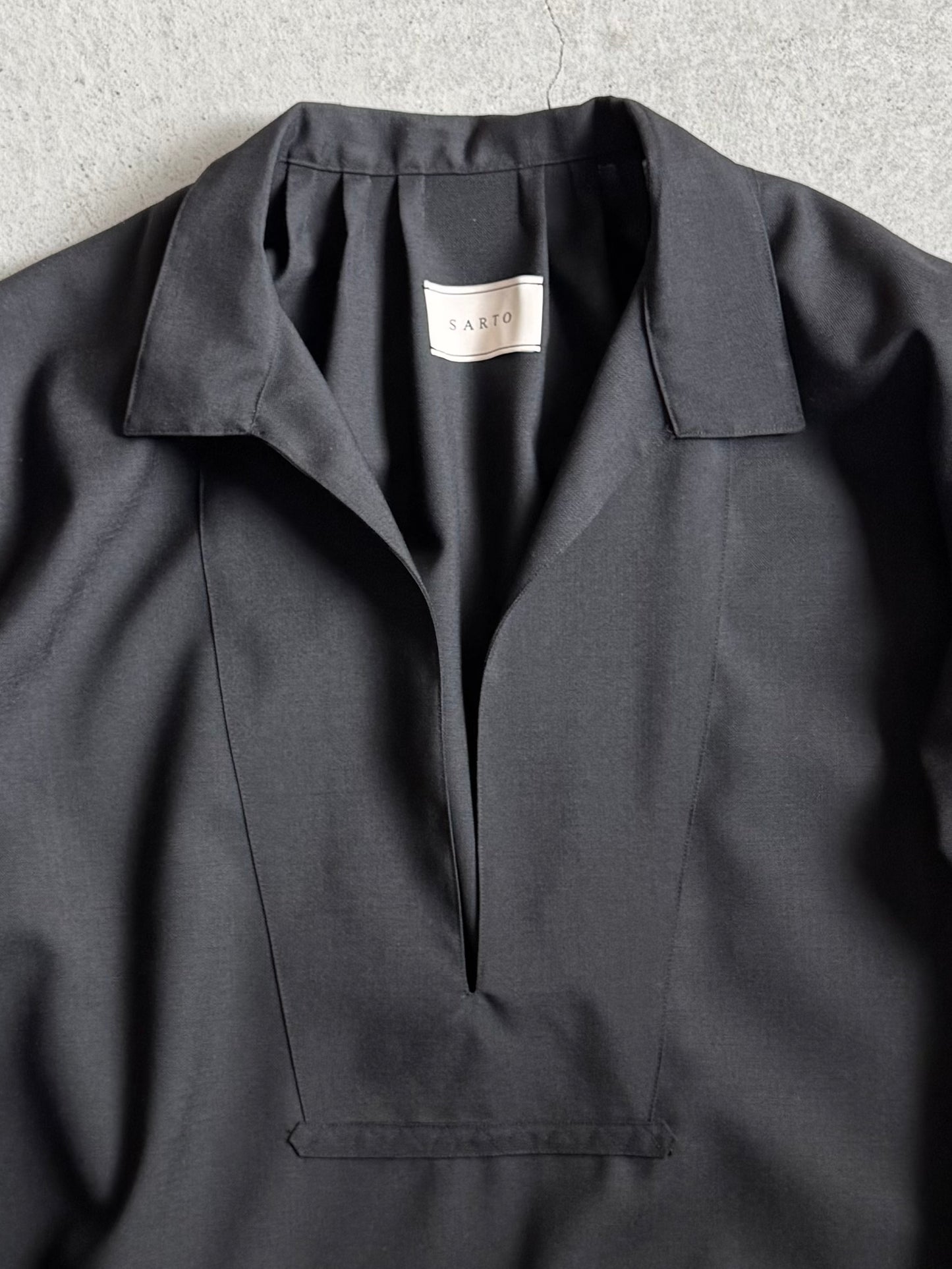 25AW SARTO - TUCKED SKIPPER